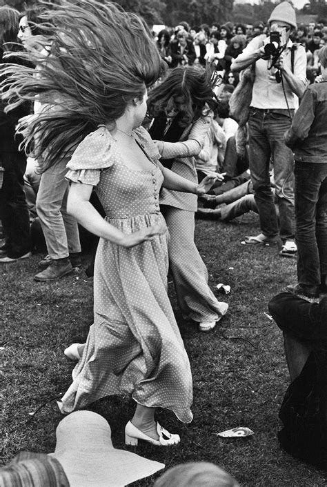 topless woodstock|69 Wild Woodstock Photos Thatll Transport You To The Summer。